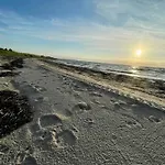 Strandnaer Bjaelkehytte Pa Mors Med Udsigt * Nykobing Mors